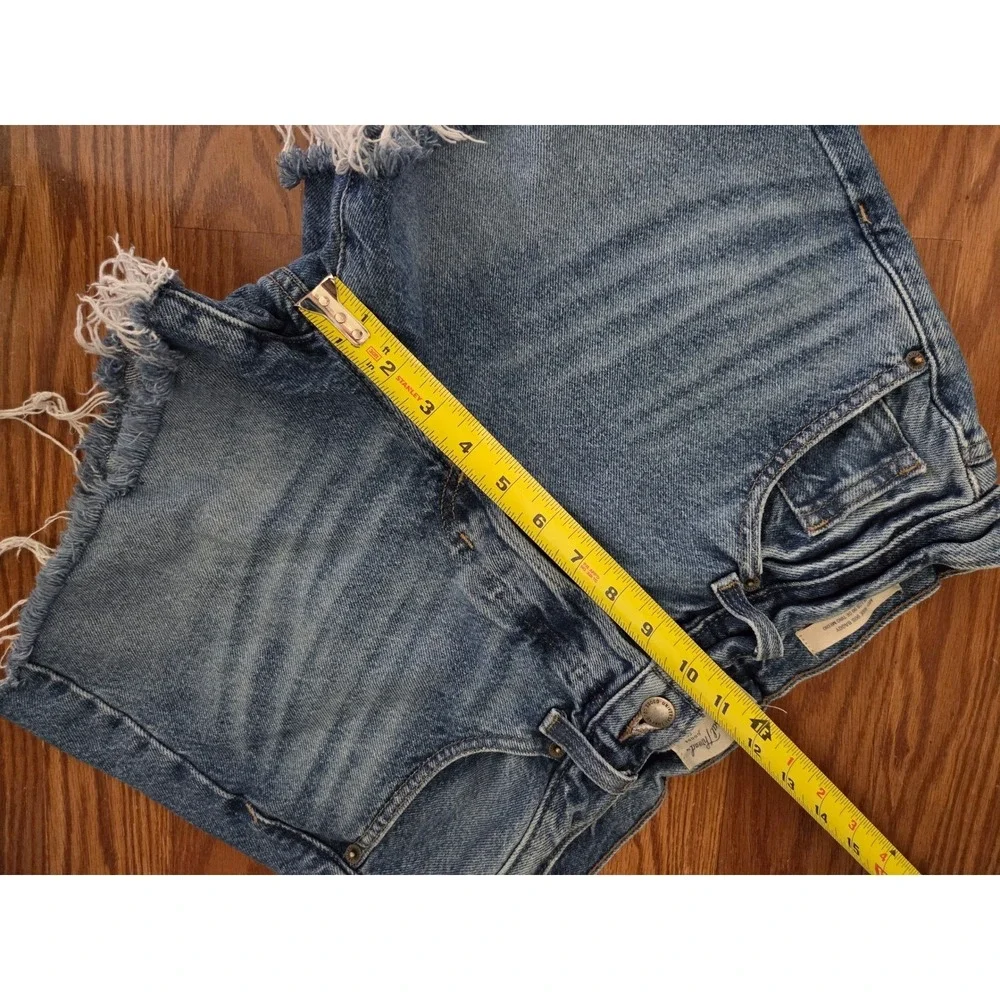 Universal Thread Mid-Rise 90s Baggy Denim Shorts Blue Cut‎ Off Size 2/26